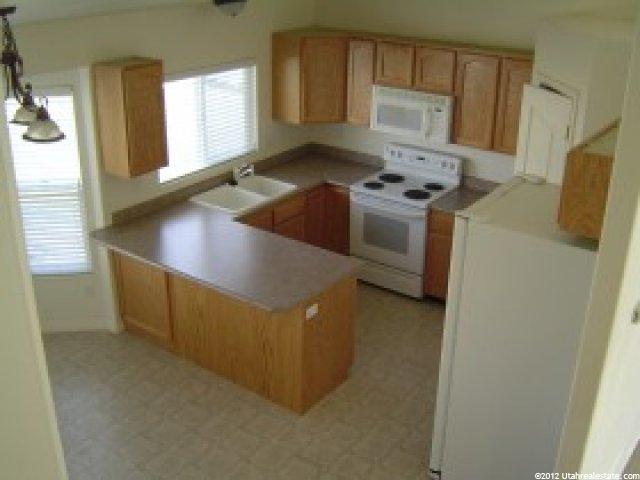 1574 N 300 E, Layton, UT 84041 — photo 3
