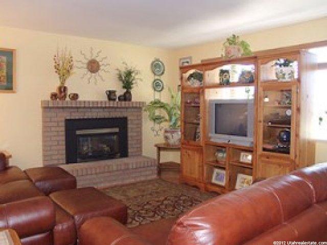 505 Calnette Dr, Sandy, UT 84070 — photo 2