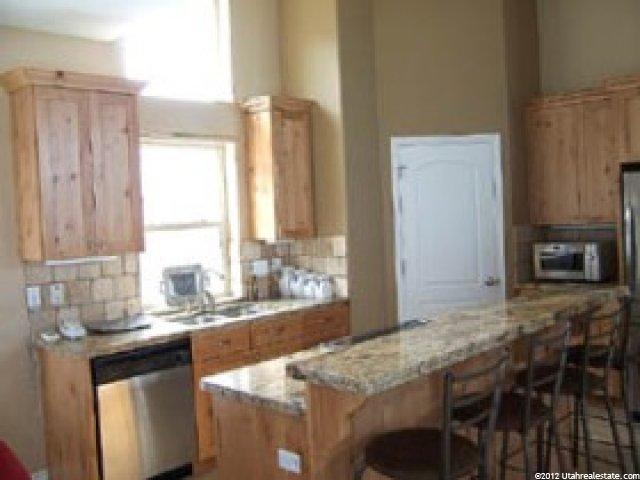 520 E Dorthea Way S, North Salt Lake, UT 84054 — photo 3
