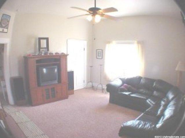370 S Center St, Wellsville, UT 84339 — photo 3