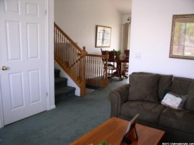 593 W 950 N, Clinton, UT 84015 — photo 4