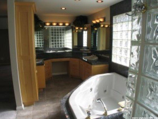2252 E Lone Eagle Ln, Sandy, UT 84092 — photo 6