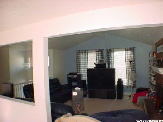 9909 Lannae Dr, Sandy, UT 84094 — photo 5