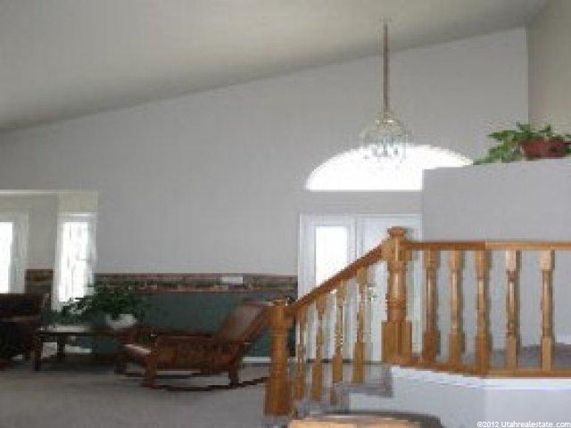 384 W Elberta Dr N, Pleasant View, UT 84414 — photo 6