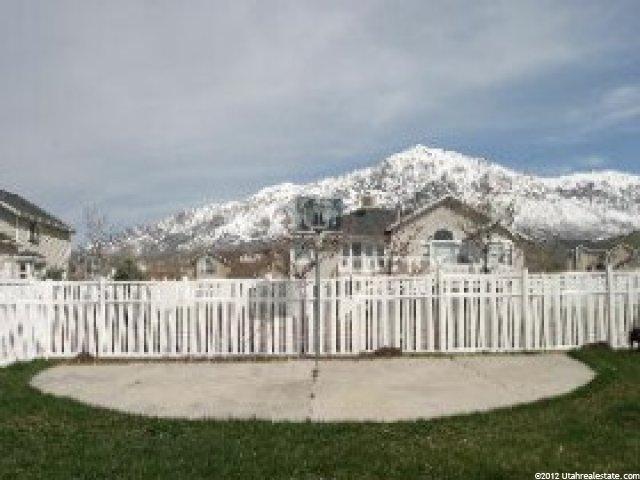 384 W Elberta Dr N, Pleasant View, UT 84414 — photo 7