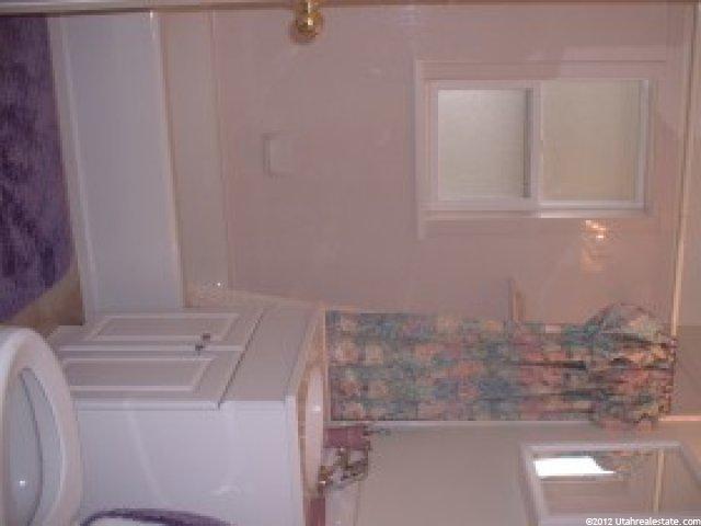 69 Airlane Dr, Clearfield, UT 84015 — photo 4