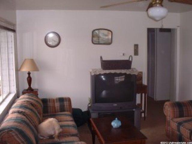 69 Airlane Dr, Clearfield, UT 84015 — photo 6