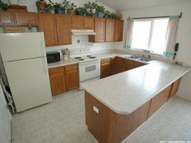 696 N 690 E, Tooele, UT 84074 — photo 3