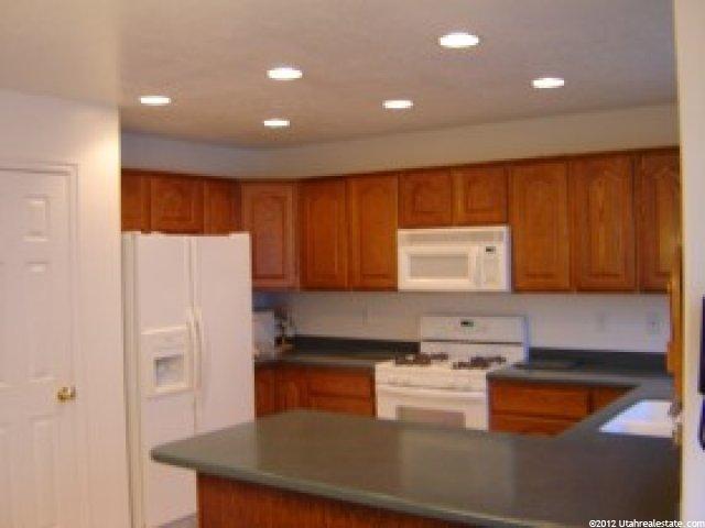 924 W 1520 N, Clinton, UT 84015 — photo 5