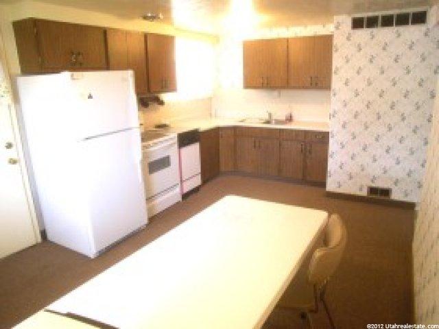556 Miller Ave, Layton, UT 84041 — photo 5