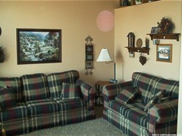 378 W 1800 S, Clearfield, UT 84015 — photo 2