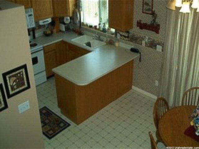 378 W 1800 S, Clearfield, UT 84015 — photo 4