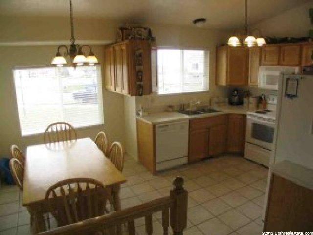 82 E 2600 S, Clearfield, UT 84015 — photo 4
