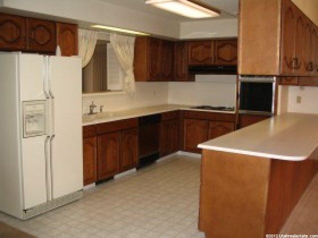 767 N 800 E, Bountiful, UT 84010 — photo 3