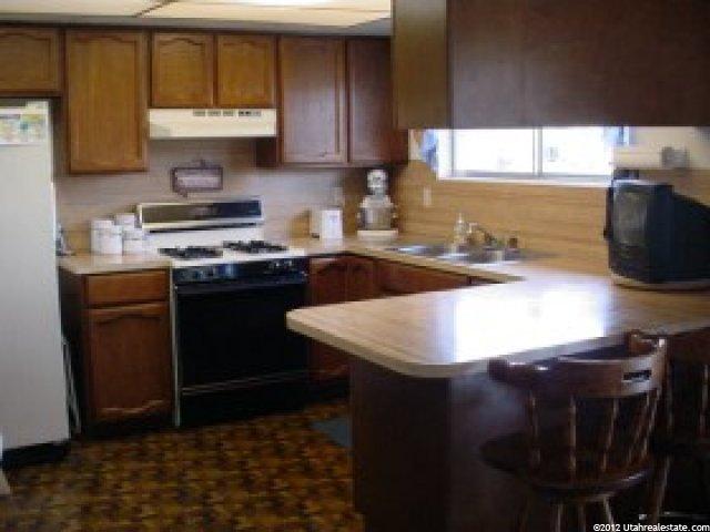 1555 E 1100 S, Clearfield, UT 84015 — photo 3