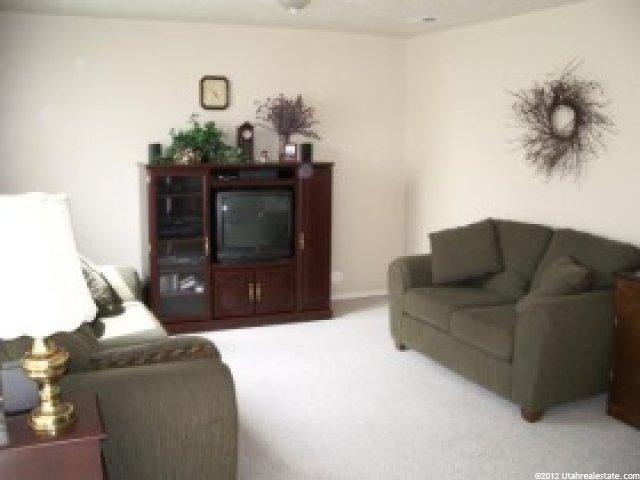 469 W 500 N, Clearfield, UT 84015 — photo 4