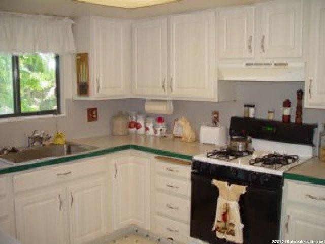 5037 S 2875 W, Roy, UT 84067 — photo 3