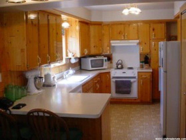 3033 S 400 W, Bountiful, UT 84010 — photo 3