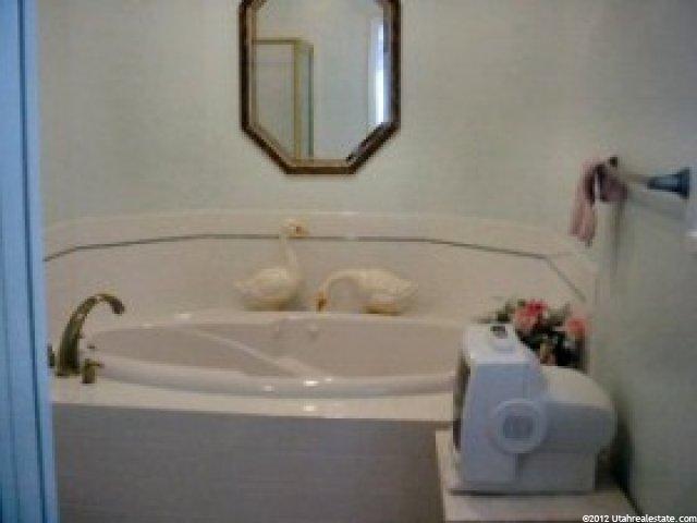 566 Ridgecrest Cir, St. George, UT 84770 — photo 4