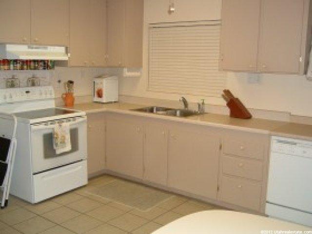 8820 S 280 E, Sandy, UT 84070 — photo 3
