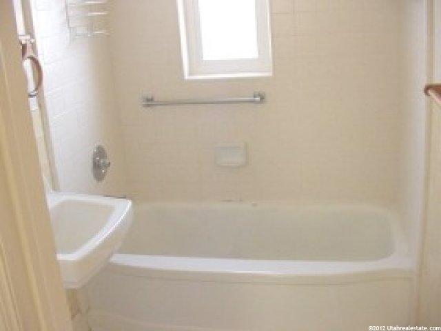 447 Crescent Dr, Logan, UT 84341 — photo 6