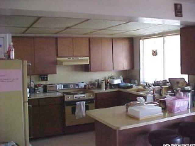 2368 E Cherry Ln, Layton, UT 84040 — photo 2