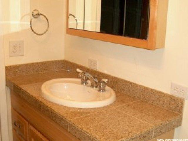 303 W 2600 S, Bountiful, UT 84010 — photo 4
