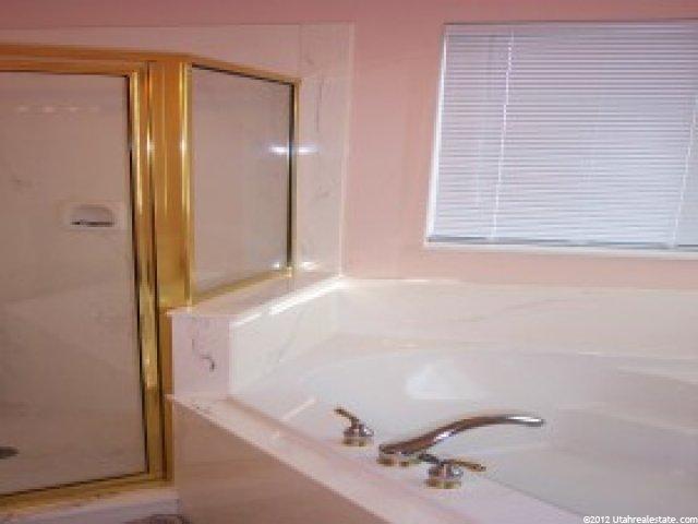 2437 W 2375 N, Clinton, UT 84015 — photo 3