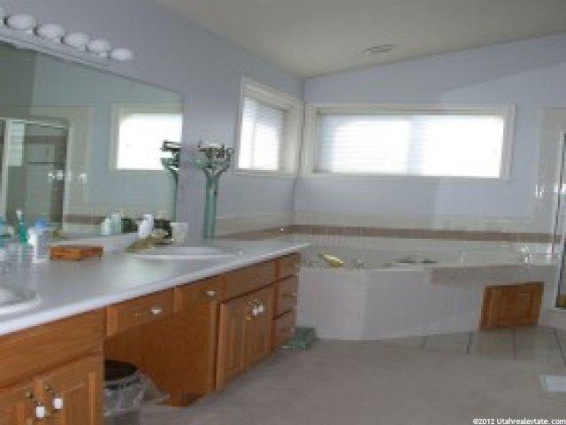 564 E Spruce Glen Rd, Murray, UT 84107 — photo 6