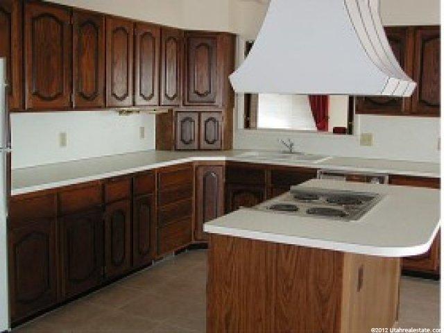 2605 E Bonneville Terrace Dr, Uintah, UT 84403 — photo 3