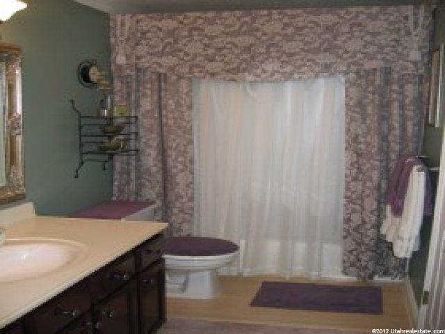 1435 N 200 W, Layton, UT 84041 — photo 4