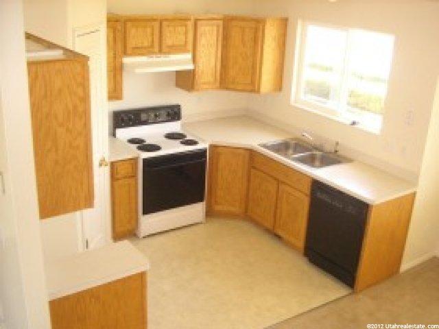 1782 N 810 W, Clinton, UT 84015 — photo 3