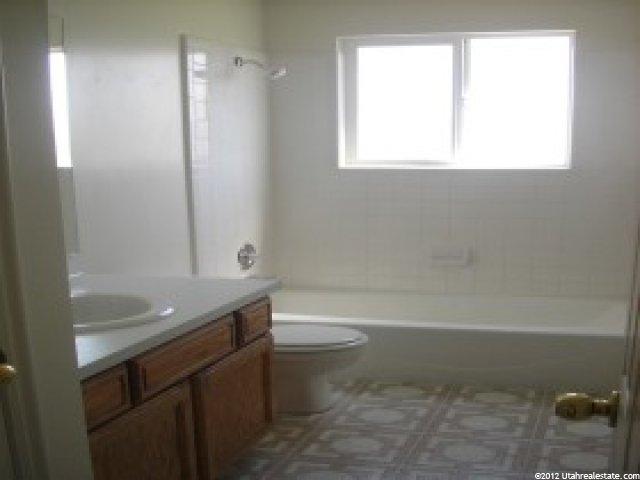 1782 N 810 W, Clinton, UT 84015 — photo 4