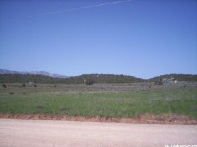 1622 S 2500 E, New Harmony, UT 84757 — photo 3