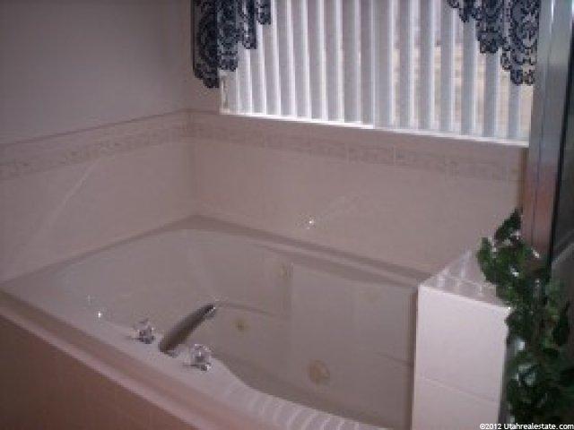 6402 Raymond Dr, South Weber, UT 84405 — photo 7