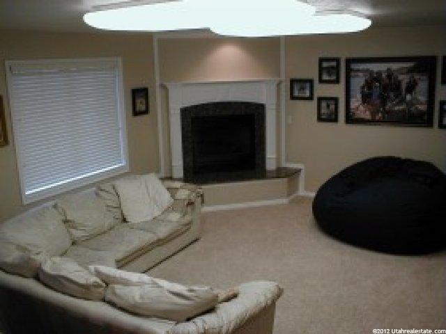 106 S 2700 E, Layton, UT 84040 — photo 3