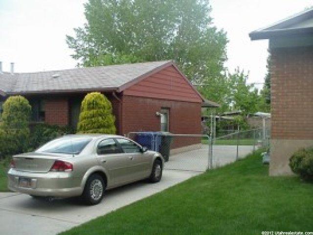 1040 E Vitt Dr N, Ogden, UT 84404 — photo 2