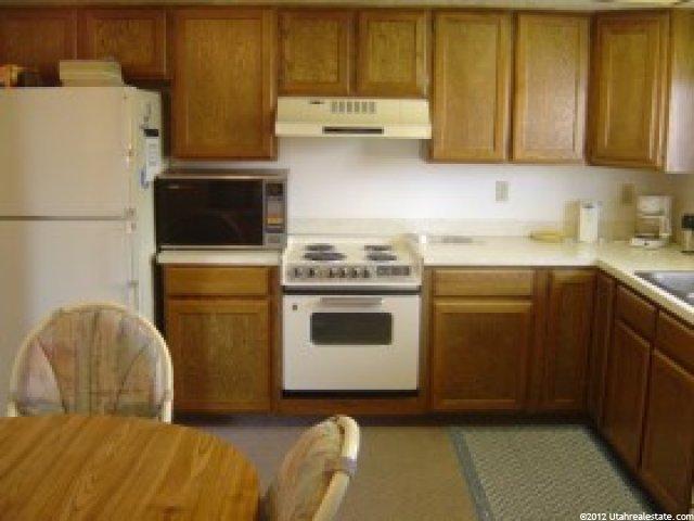 5068 S 3550 W, Roy, UT 84067 — photo 5
