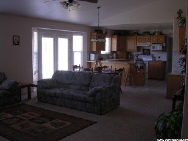 1366 Weaver Ln, Layton, UT 84041 — photo 4