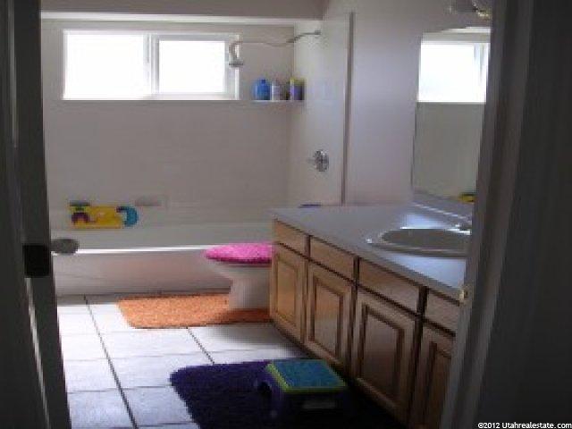 1366 Weaver Ln, Layton, UT 84041 — photo 8