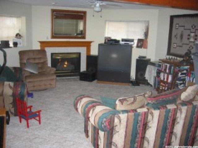 5834 S Longfellow Ln, Murray, UT 84107 — photo 4
