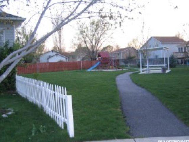 197 W Meadow View Dr, Ogden, UT 84404 — photo 2