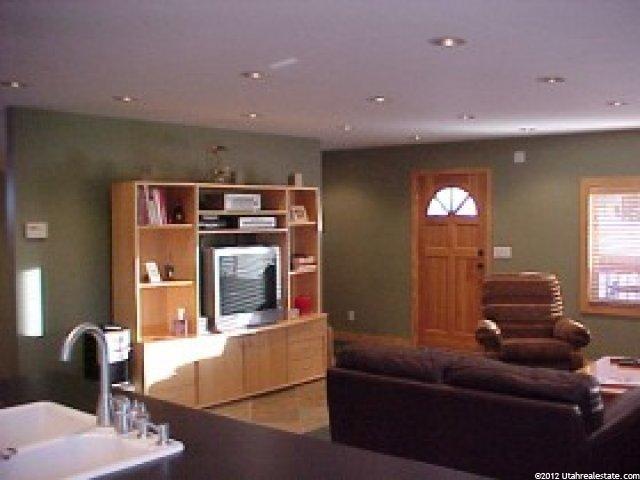 11430 E Columbine Ln S, Timber Lakes, UT 84032 — photo 4