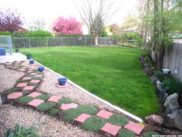 286 Glen Pl, Layton, UT 84041 — photo 2