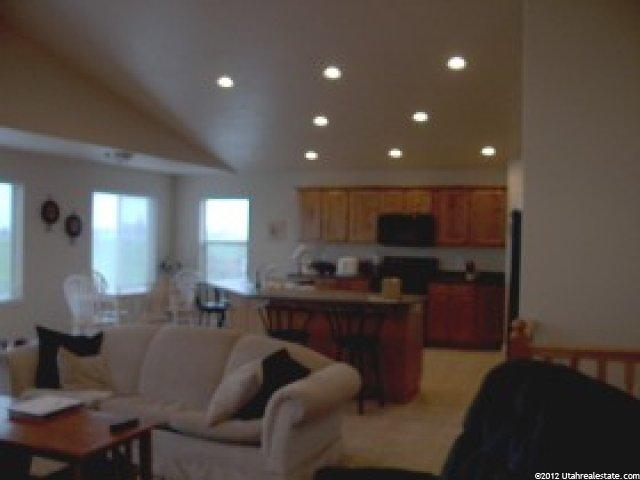 920 W 720 N, Tremonton, UT 84337 — photo 2