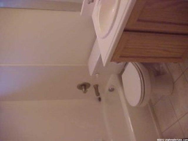 2106 Easter Dr, Eagle Mountain, UT 84043 — photo 4