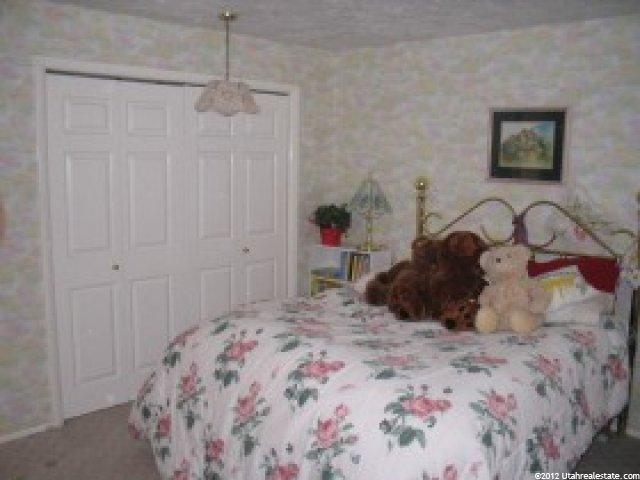 137 N Pinewood Cir E, Layton, UT 84040 — photo 8