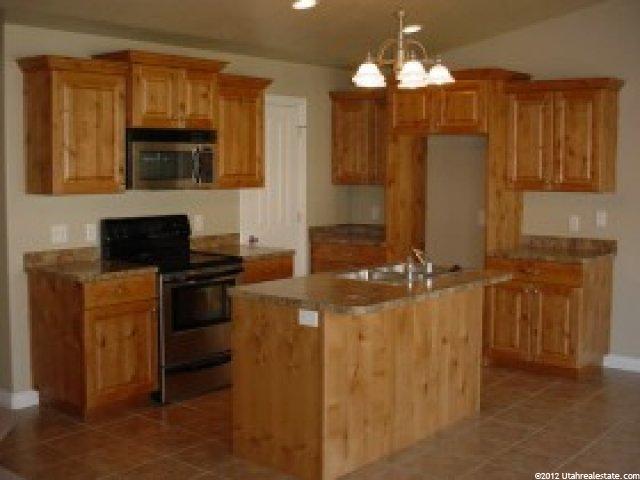 629 E 650 S, Layton, UT 84041 — photo 2