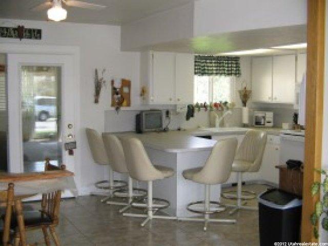 2736 Dimond Dr, West Jordan, UT 84084 — photo 2