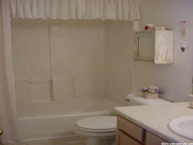 4824 S 1800 W, Roy, UT 84067 — photo 8